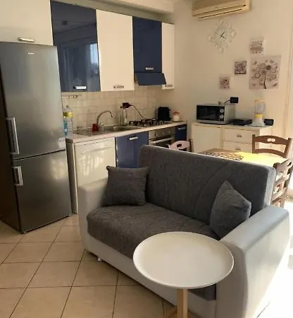 Apartment Grazioso Monolocale Con Giardino